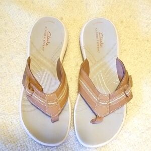 Clarks Beige Flip Flop Sandals